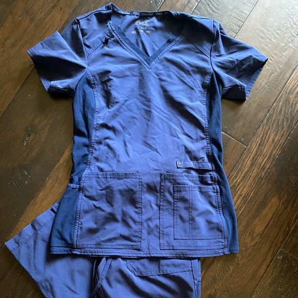 Cherokee iFlex Navy Scrubs